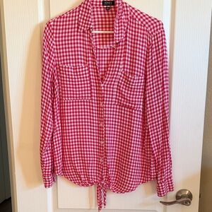 Jones New York Pink Gingham Tie-Hem Button-Down Shirt